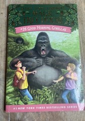 Good Morning, Gorillas (Magic Tree House #26) by Mary Pope Osborne