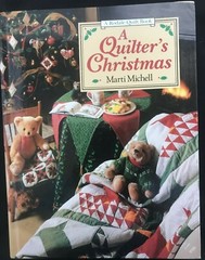 Christmas Quilting A QUILTER’S CHRISTMAS Marti Mitchell HARDCOVER 262 PAGES