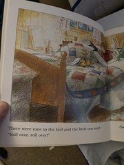 Discovery Toys Reading Together at Home Ten in the Bed Penny Dale HC Illus 1998