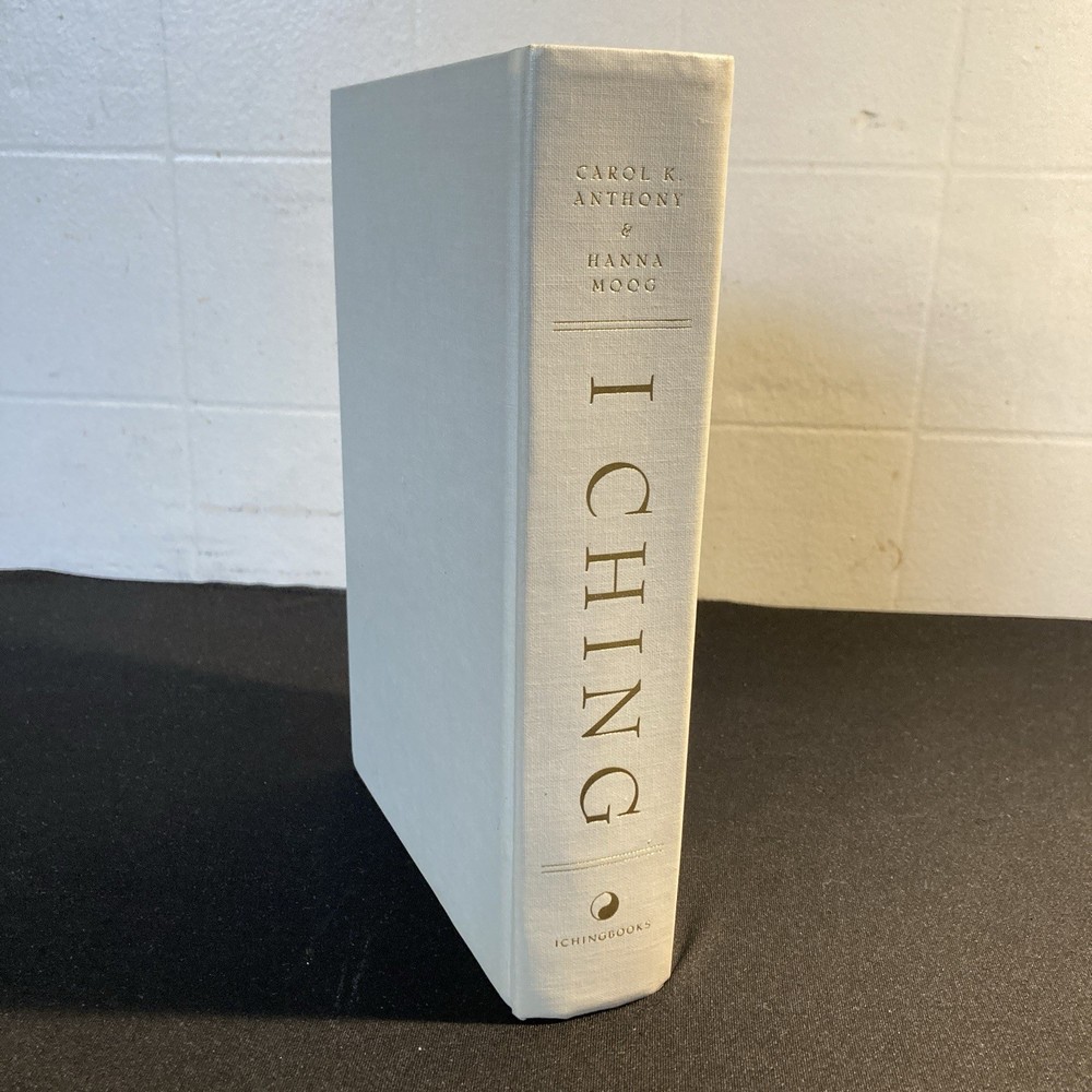 I Ching : The Oracle of the Cosmic Way Esoteric HC Book