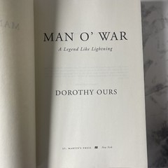 Man o’ War: A Legend Like Lightning by Dorothy Ours HC/DJ 2006