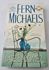 Lot of 9 Fern Michaels Paperback Books Random Mix – Free Shipping