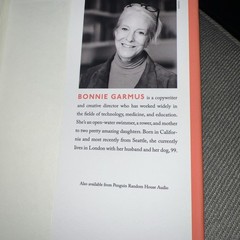Lessons in Chemistry : A Novel by Bonnie Garmus (2022, Hardcover)
