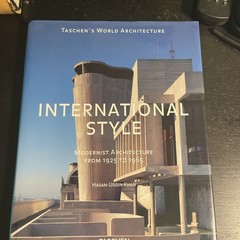 International Style: Modernist Architecture from 1925 to 1965