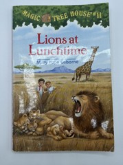 Lions at Lunchtime (Magic Tree House, No. 11) – Paperback