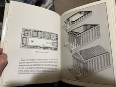 City: A Story of Roman Planning and Construction, David Macaulay, HC, DJ, 1974