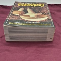 Mushrooms Demystified by David Arora 2nd Ed 1986 Trade PB Ten Speed Press Illus…