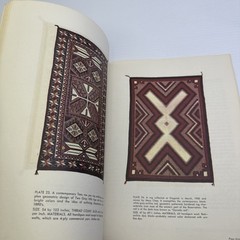 The Story of Navaho Weaving Kate Peck Kent 1974 Illustrated Heard Museum of Anth
