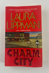 Charm city – Larua Lippman – Paperback – 1998 First Avon Printing -291 Pages