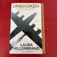 Unbroken by Laura Hillenbrand (2014, Paperback)