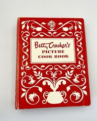 Vintage Betty Crocker’s Picture Cook Book Ring Binder Red White Cookbook