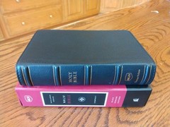 NKJV Compact Bible, Maclaren Series, Genuine Leather, Black, Comfort Print