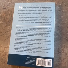 Mother of Peace : A Memoir by Hak Ja Han Moon Paperback