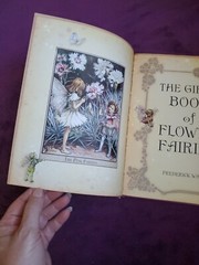 The Girls’ Book of Flower Fairies (HC, 2008) Frederick Warne (Crafts & Stories)