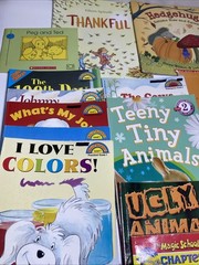HUGE CHILDRENS BOOK LOT Of 16 Miscellaneous Scholastic Reader