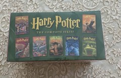 Harry Potter: The Complete Series (Books 1–7) Paperback Box Set – Brand New