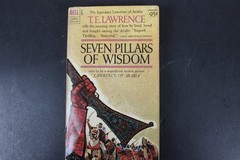 Seven Pillars of Wisdom T.E. Lawrence 1962 Dell Laurel Edition WWI Military PB