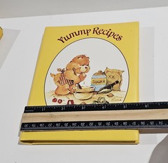 RARE NEW- Vintage 1983 American Greetings CARE BEARS Recipe Book & Original Box