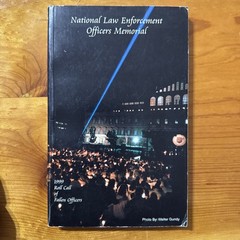 Vtg National Law Enforcement Officers Memorial 1999 Roll Call Fallen Officers Bk